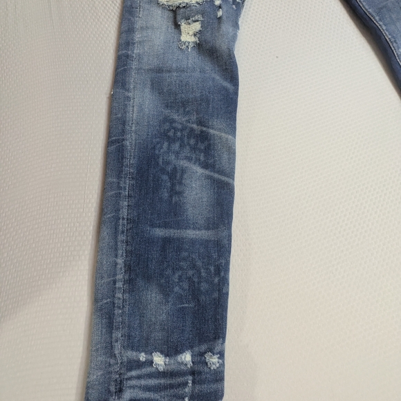 Sold - Picture 5 of 10